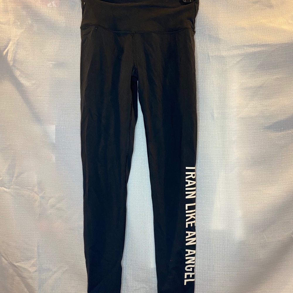 Victoria Sport - Black Leggings